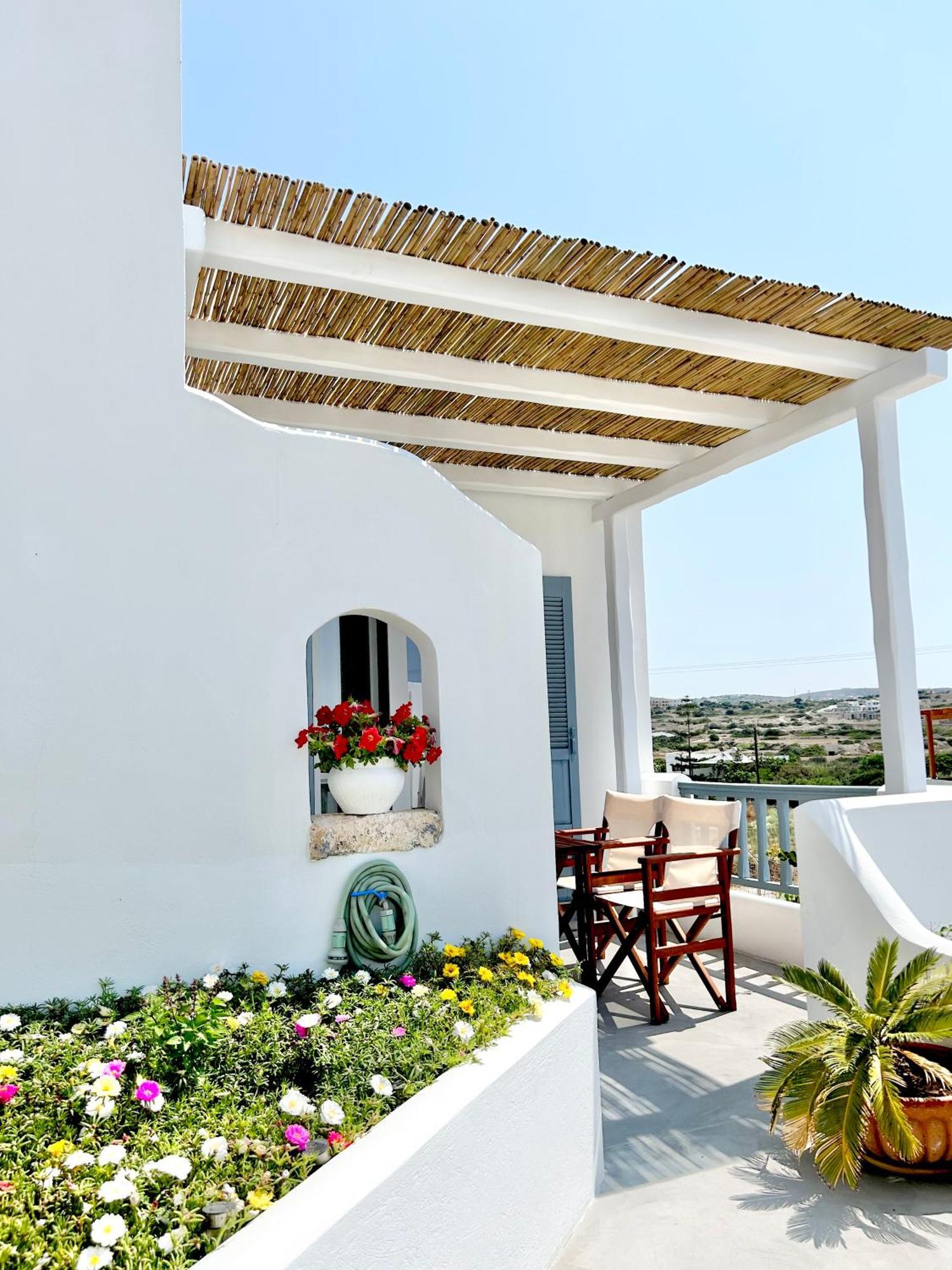 Anita Rooms & Suites Milos Adámasz Kültér fotó