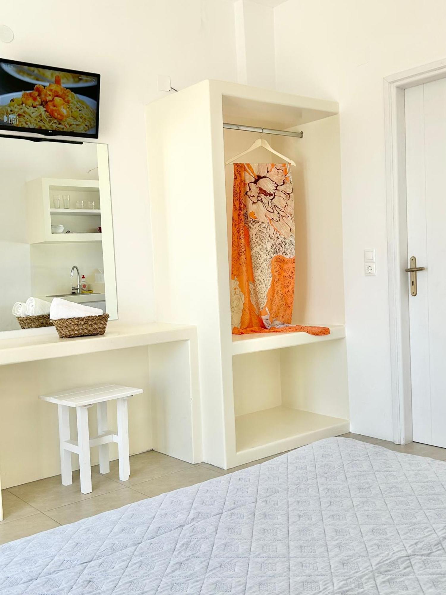 Anita Rooms & Suites Milos Adámasz Kültér fotó