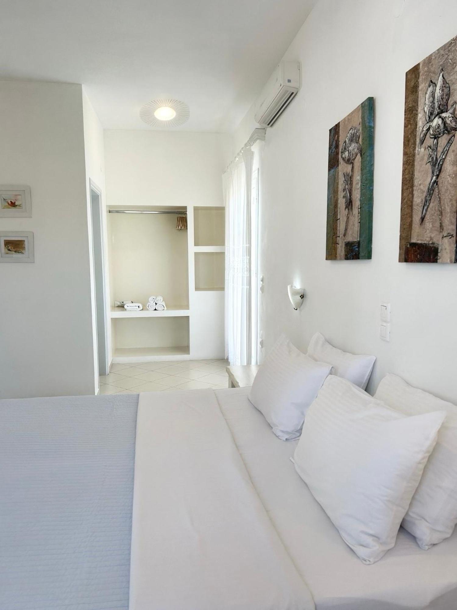 Anita Rooms & Suites Milos Adámasz Kültér fotó